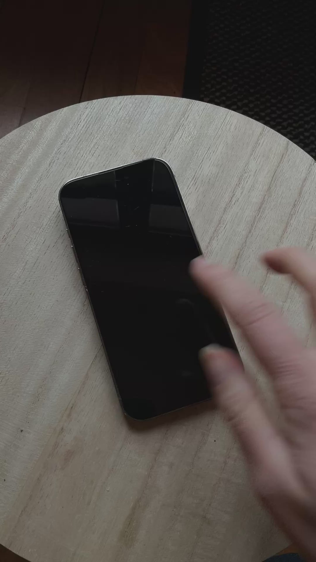 Gudrun Mobile Wallpaper